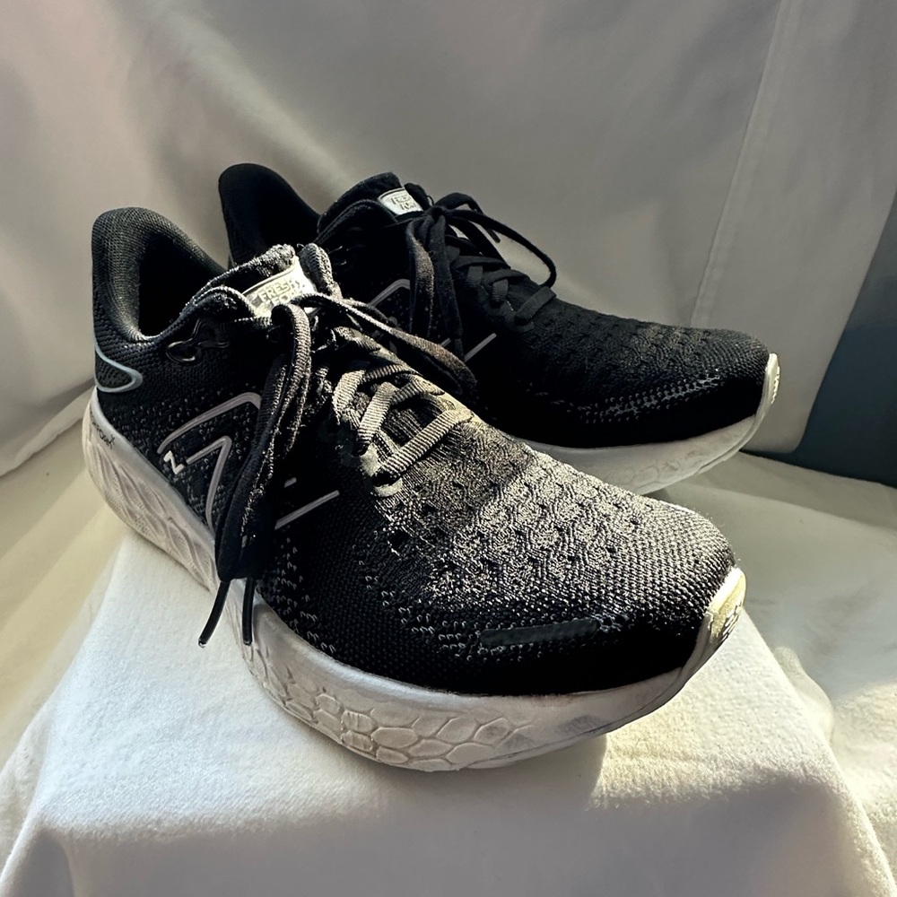 Women’s New Balance Fresh Foam X 1080v12; Black/Thunder; Size 7.5 D
